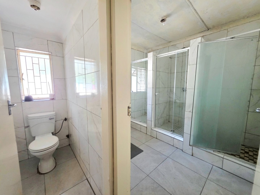 17 Bedroom Property for Sale in Universitas Free State